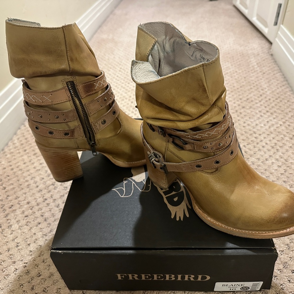Freebird by Steven Tan Slouchy Leather Heeled Ankle Boots